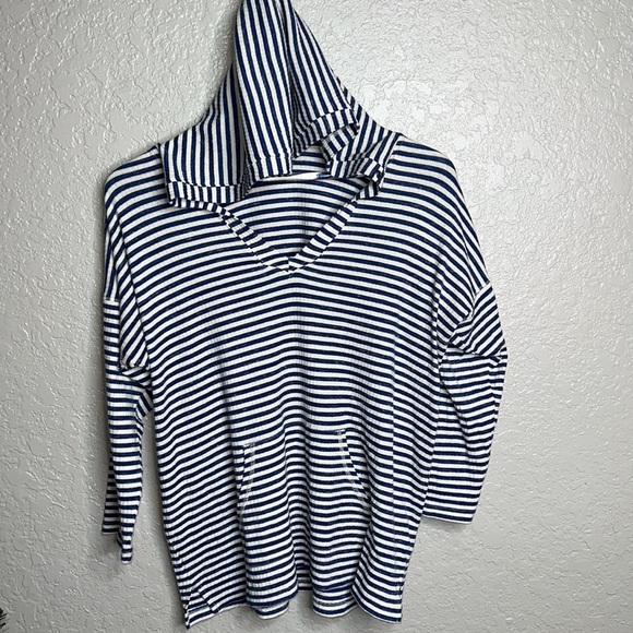 Chap’s Women’s Hooded Striped Pullover Sweater Top - Picture 2 of 6